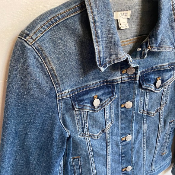 J. Crew Factory Women's Blue Denim Trucker Jacket - XS - Picture 10 of 13